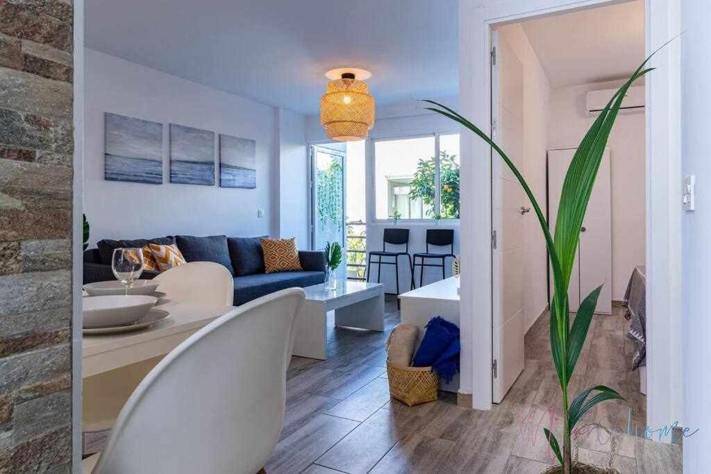 Apartamento 1 en Estadio del Sevilla, 3 habitaciones y metro Exterior foto